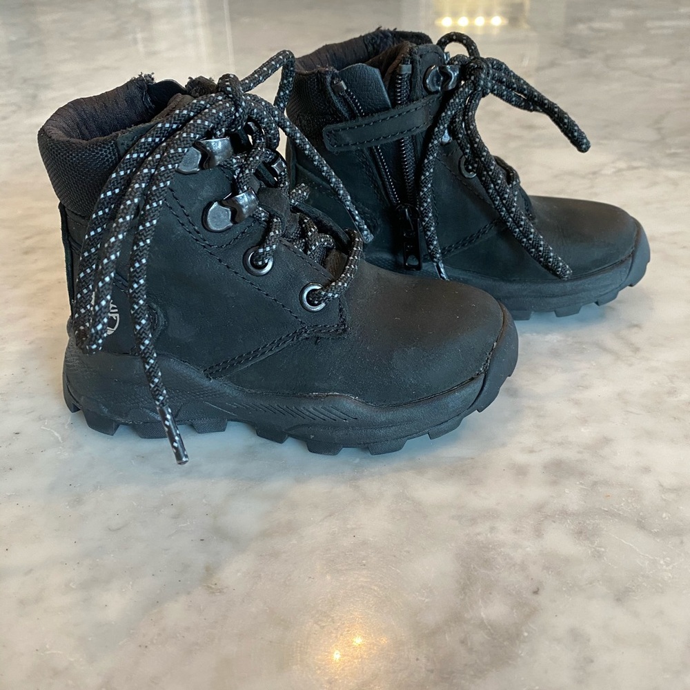 Toddler size 6C timberlands